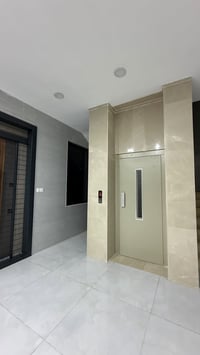 الكرادة داخل • ٢ غرف • سند مستقل