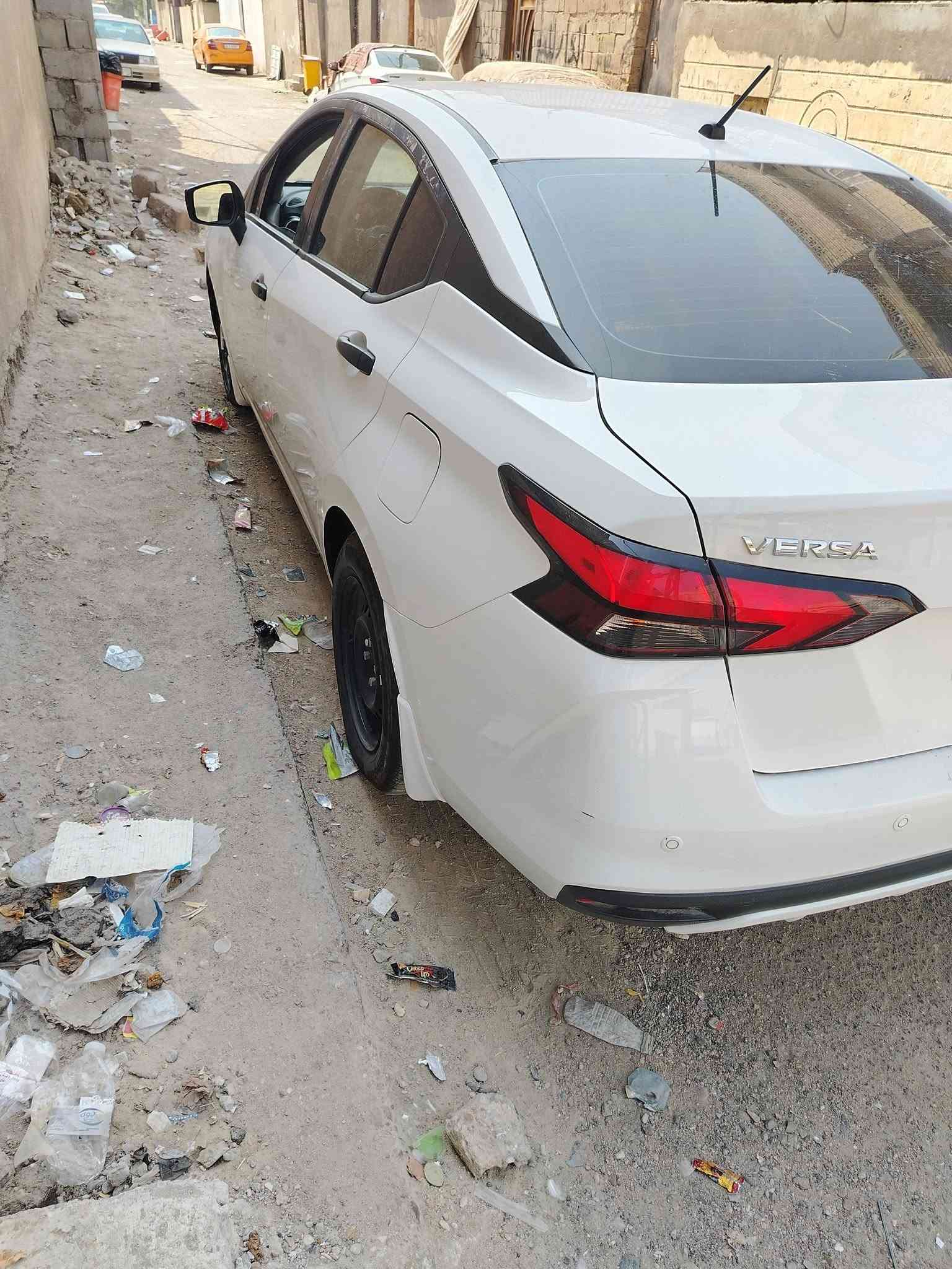 نيسان فيرسا موديل ٢٤
حره بدون رقم تترقم اي محافظة
سعره 120 وبيه مجال قليل
العنوان البصره العاليه مقابل الأصمعي
رقم الهاتف ***********
حادث تبديل بنيد وجاملغ وباب
