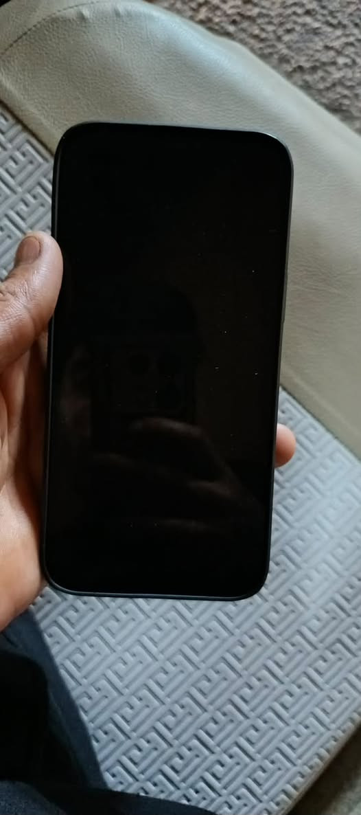 سلام عليكم آيفون 12برو ماكس
ذاكره  ١٢٨
بطاريه ٧٩
فيس أيدي واكف فقط 
 
سعر ٢٥٠ قفل 

‏***********
