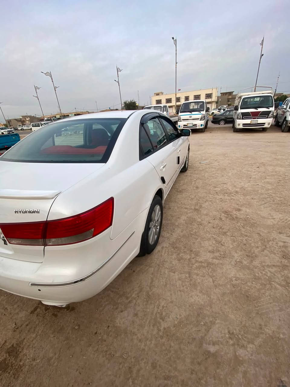 السلام عليكم
للبيع 
هيونداي سوناتا
موديل 2009خليجي 
رقم اربيل دولي 22
باسمي تريد تحويل او وكاله 
سنويه لل31
محرك 2000دوش المرغوب 
ضرر قطعتين (تبديل +صبغ)ولباقي كفاله عامه 
بيها سونار سياره 
السعر 110وبيها مجال بسيط حق الجيه 
العنوان واسط الصويره  شارع المعارض. معرض انوار دجله 
ل تفاصيل اكثر الاتصال ع رقم الهاتف 
***********
