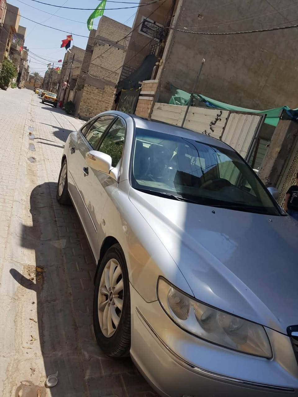 سلام عليكم ازيره للبيع موديل 2006 خليجي فول السياره وجاهزه اي نقص مابيهه رقم ميسان إنكليزي هزه جديده مميز 740 بسمي مكاني بغداد وهاذ السونار مال السياره رقمي وتساب ***********
