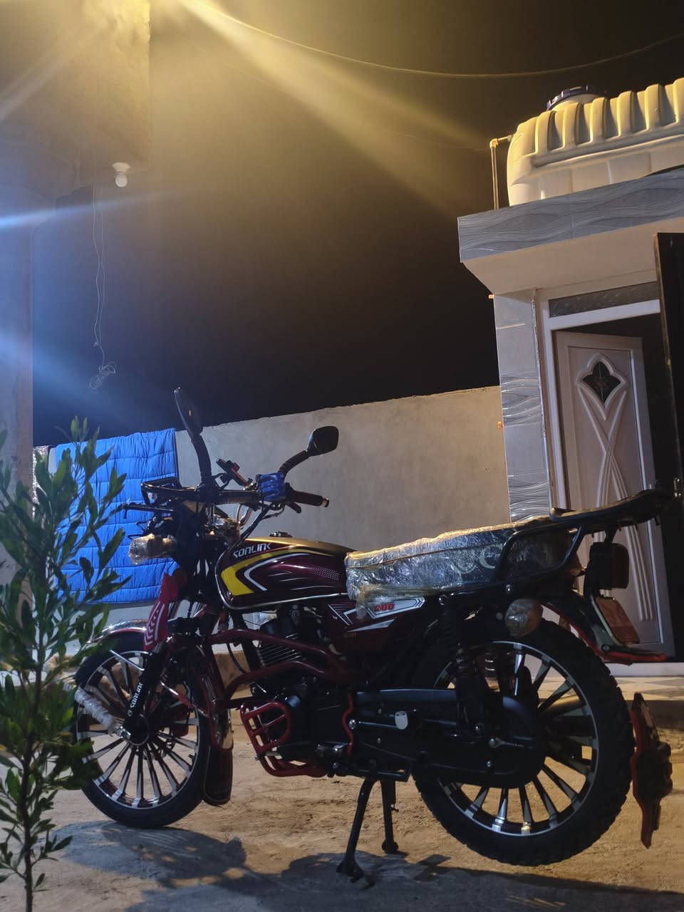 السلام عليكم
دراجه للبيع فقط: 
محرك 200cc
نشاط ومعدل خير من الله
وصلت1100عندك زود تفضل خاص
هــ***********
