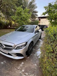 مارسيدس C300  موديل 2021  اربيل بأسمي  حادث دعاميات وجمالغ خلف السائق ...