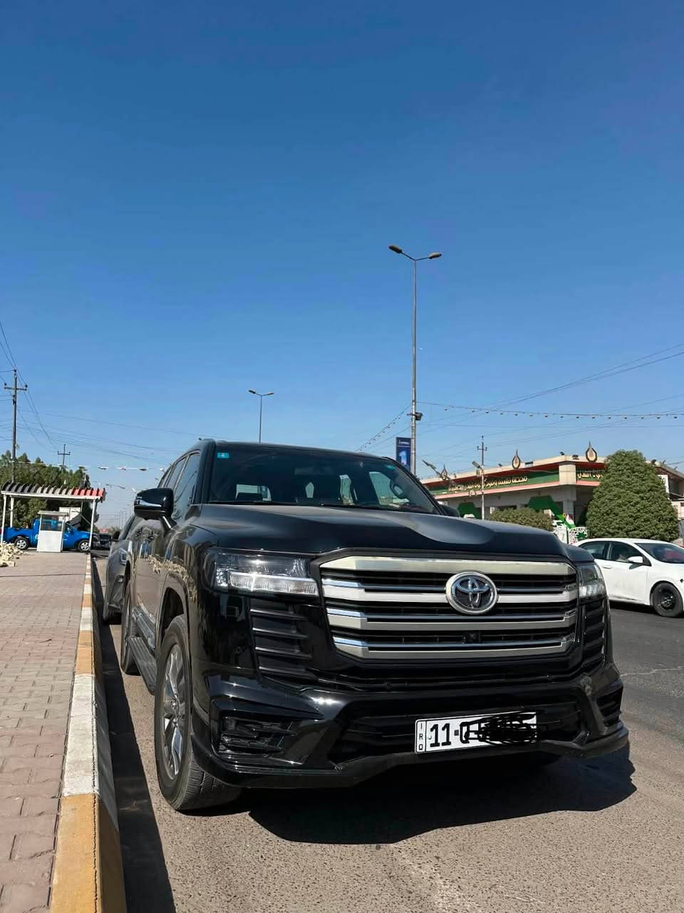 السلام عليكم
لاند كروز ٢٠٢٤ لمتدد gxr

بدون تيربو مكينة المرغوبة 

بدون اي ضربه او جلغ او اي شي 

ومغلفه بي بي اف رقم بغداد 

مكانها بغداد سعر ٦٩٠$ ورقة وبيها مجال 

***********

