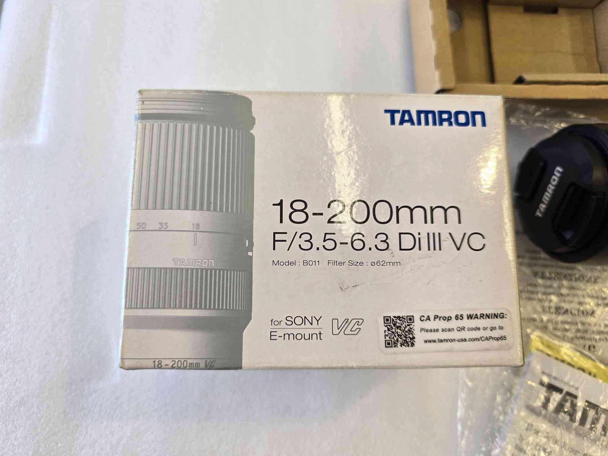 للبيع عدسة Tamron 18-200 للسوني
