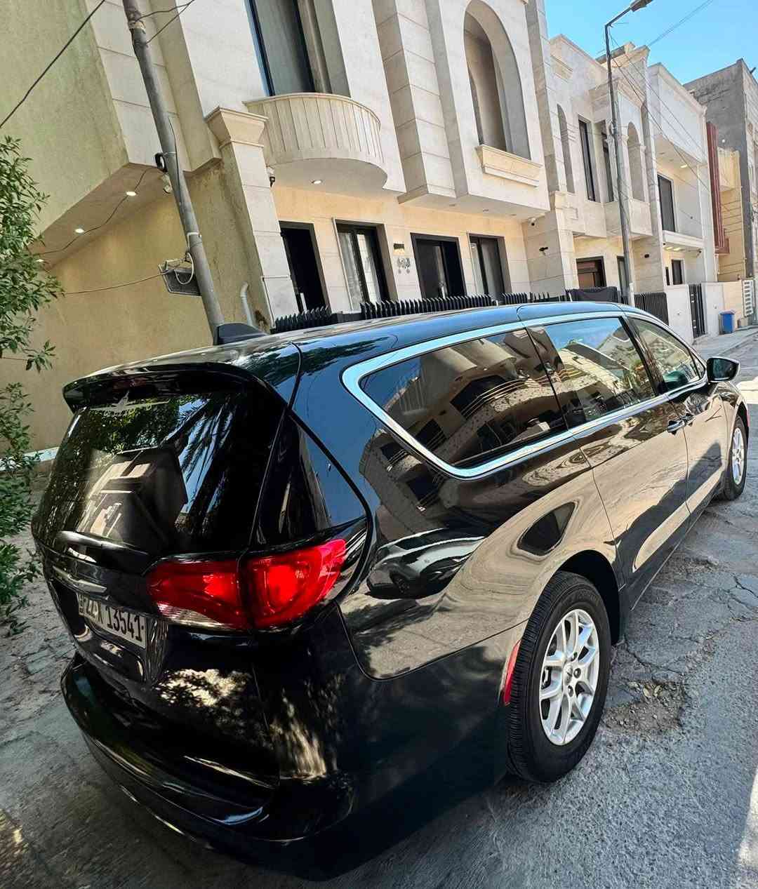 السلام عليكم ورحمه الله وبركاته كلايسر فيوجر 7 راكب  2022 للبيع مكينه كير تبريد صدر تخم تاير باتري كله جديد ومكفول حادثه ربع الجاملغ الأمامي مصلح نفسه ليبل واحد السياره وبيهه قطعتين كلير من أمريكا جديده بمعنى الكلمه مال بيت رقم أربيل السعر 185 وبيهه مجال بسيط الاستفسار *********** سيد ماجد بغداد, العراق
