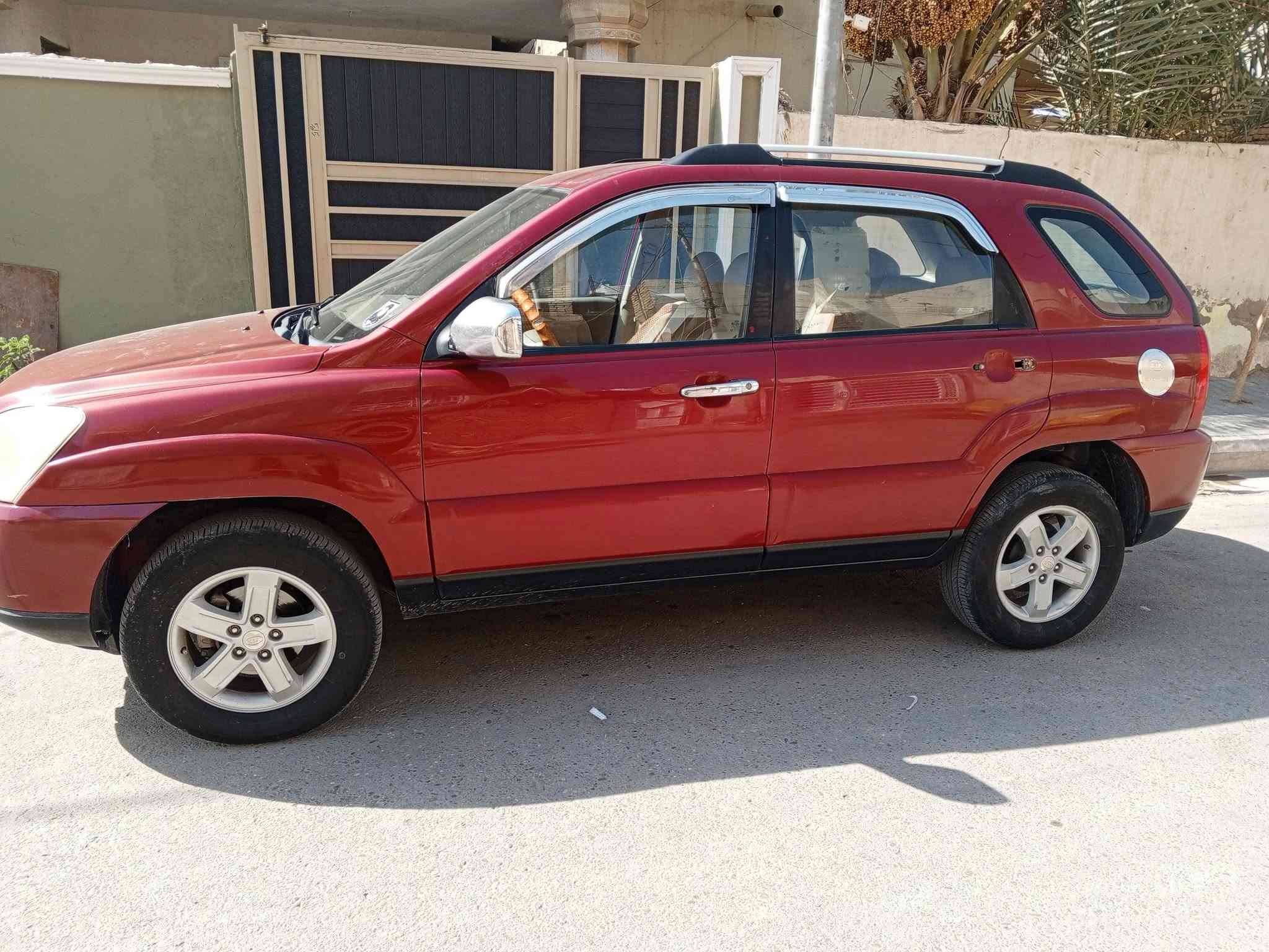 سلام عليكم كيا سبورتج موديل 2009 خليجي مكينه 2000 گير مكينه حدادية تخم تأير تبريد كله جديد سيارة بلاد مكفوله عده طخه بجنطه كلش بسيطه رش فقط بدون  معجون مئشر عليهه بصورة سيارة كفاله رقم واسط مميز تحويل ثاني يوم السعر 100 مع المجال العنوان كوت مركز  رقم ***********
