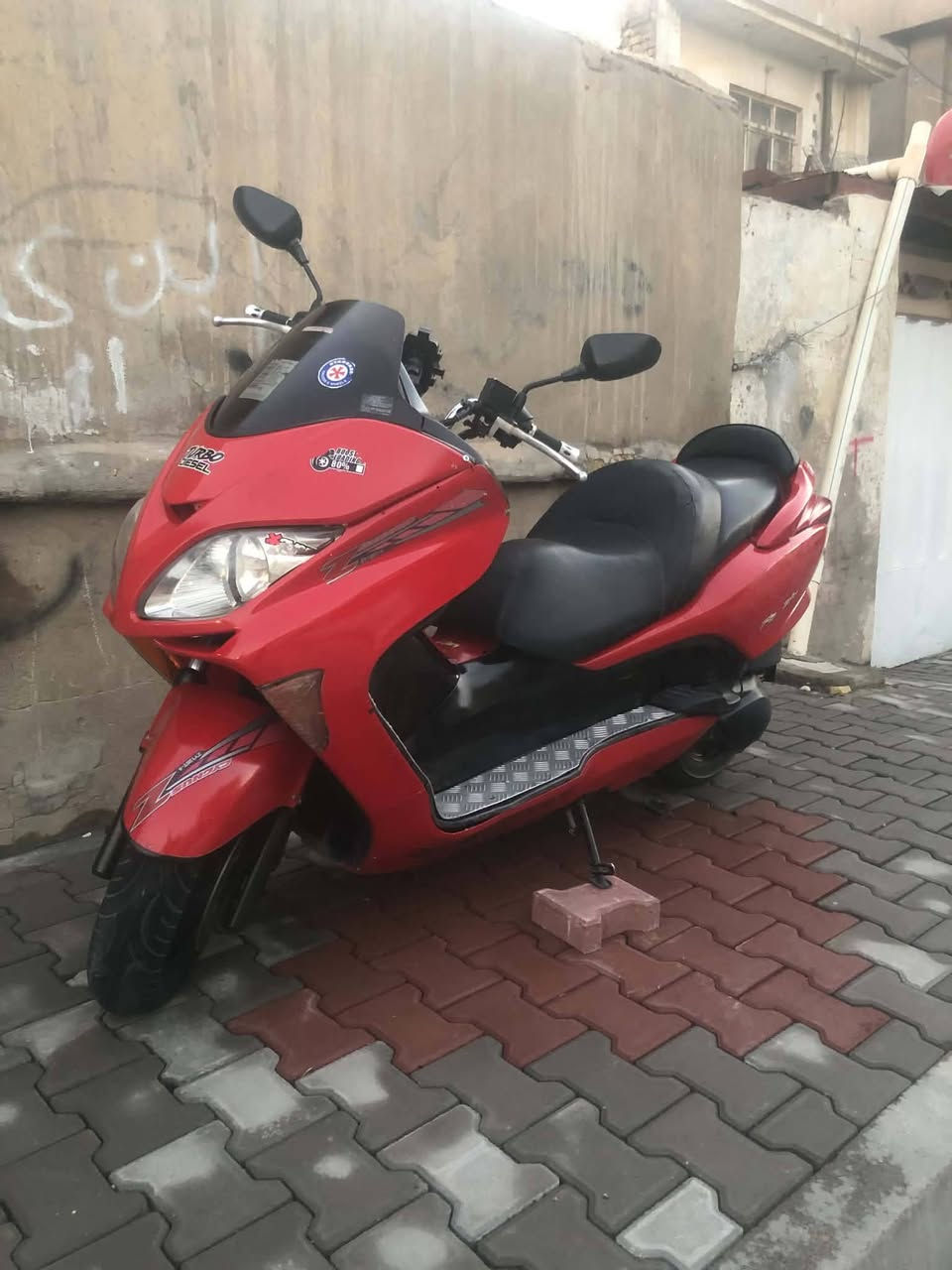 للبيع فورزا 08 🛵🔥
فورزا نظيفة، استخدام شخصي،حالتها جيدة جداً ومجهزة للاستخدام. المكينة والسحب بحالة طيبة، والكهربائيات كلها شغالة نقوصات بسيطة حسب رغبة المشتري وماكو أي مانع من فحصها بالمكان اللي يختاره المشتري.

الموديل: 08
السعر: [550] قابل للتفاوض
، وأي استفسار خاص 📩
***********" واتساب
