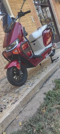 دراجه شحن الملكه S90 جديده بحالة الزيرو فول مواصفات. بطاريات كبار دبل ...