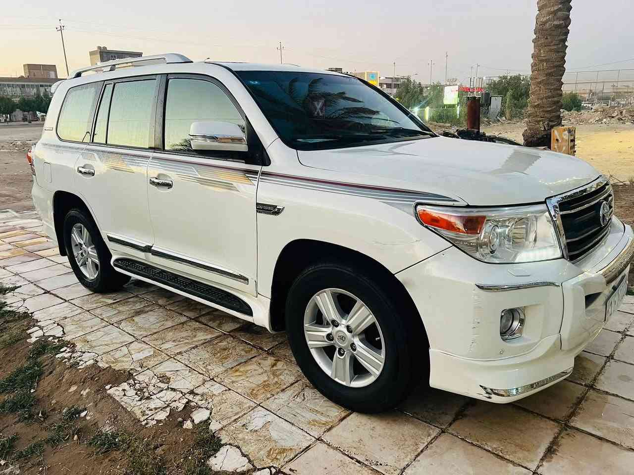 السلام عليكم
للبيع لاندكروزر أصل 11 متحدث 14
أو مراوس بتاهو 
 فول رقم بغداد نكليزي 
مكان السياره بابل مركز المدينة 
السعر 235 وبيه مجال  
مكينه ٦سلندر 
 تخم تاير جديده 
حداديه جديدة 
***********
