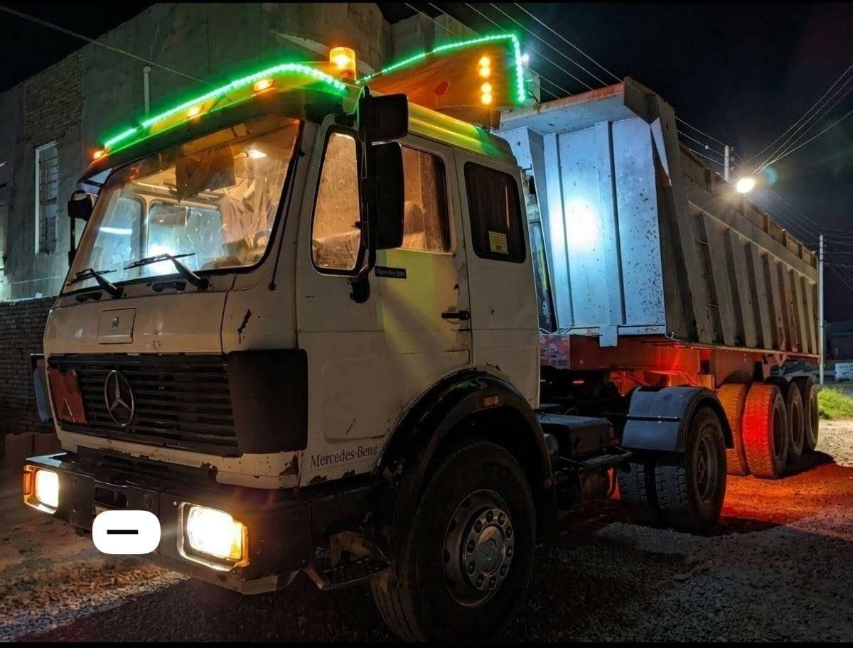 السلام عليكم ورحمة الله
تريلة البي. 
محرك 35
8 سلندر توين تيربو
گير 160 
الراس تايرات 22.5
شاصي مبطن الشاصي مكفول من اي ضرر
تبريد سبلت
السيارة جاهزة للشغل
كهربائيات كاملة
 لايتات
بگ لايتات
اشاير
فتالات
مربوطة على تنكر بالسنوية 
رقم بصرة شرط التحويل

العربانة حدادية
تايرات 24
3 محاور
2 دنگير 16 مدور
1 دنگير برينة
تكعب 30 متر مكعب
جك رفع اوزجيلان تركي كبير

السيارة بالشغل

للاستفسار ***********
