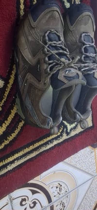 مقاس ٤٢ • طول القدم ٢٦ • للبيع