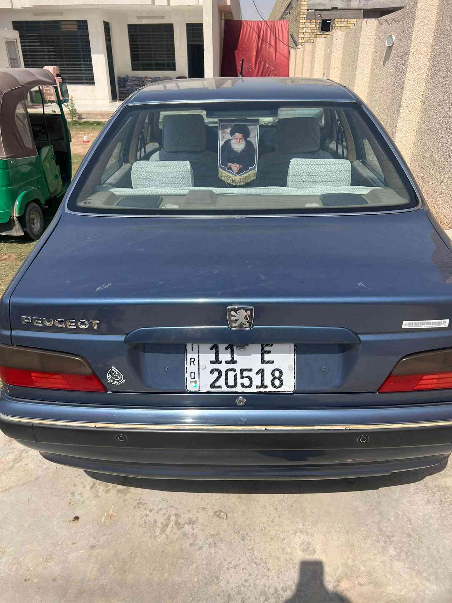 سلام عليكم
بيجو بارص موديل 23 سياره نضيفه و جديده مال بيت مكفوله كفاله عامه سعر 73 و بيها مجال 
***********
***********واتساب

