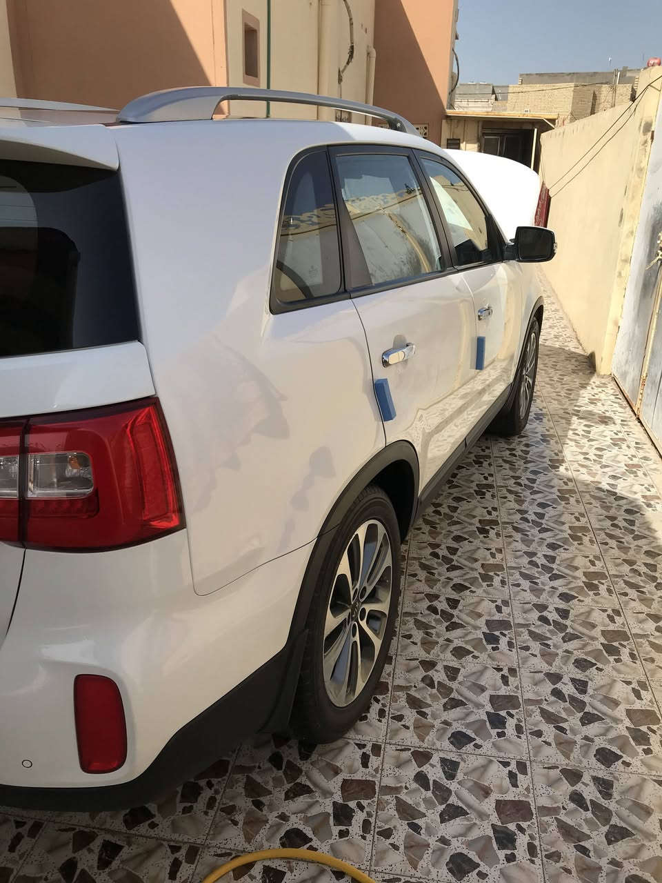 السلام عليكم سياره سورنتو خليجي مديل ٢٠١٤ سياره فول واحد عله واحد مكفولة كفاله عامه محرك تبريد حداديه كله كفاله ماشيه ١٣١ أصل السعر ١٨٧ وبيهه مجال رقم كربلاء إنكليزي اتصال *********** محرك ٦ استندر
