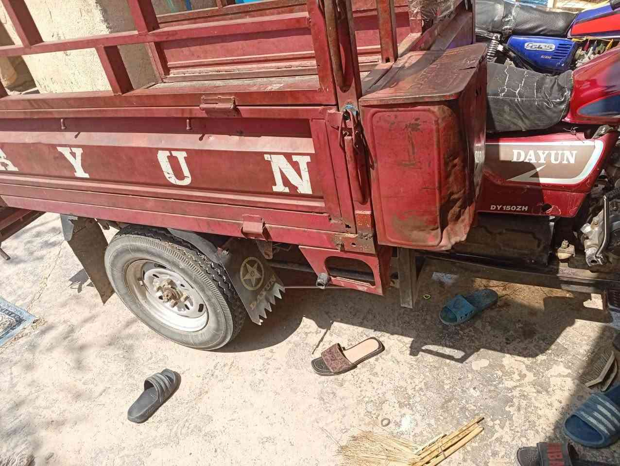 سلام عليكم ستوته للبيع  دايوان كهربايات كله شغاله سلف هندر موديل12ستوته خير من الله السعر 1250وينه مجال العنوان واسط الحفريه الستفسار عله هاذه الرقم***********
