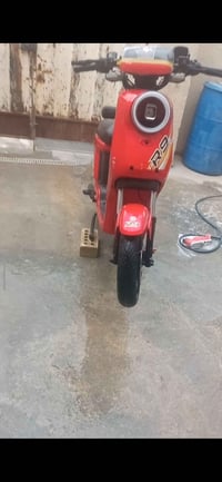 بدون بطاريات • حامل مكسور • بريك واحد
