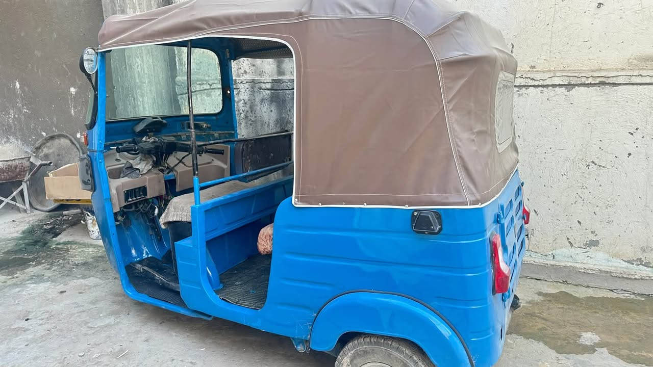 سلام عليكم شباب عندي تكتك مديل 20 رقم وسنويه تكتك تعمير عام وتكتك عارضه البيع الي يحب يتواصل ***********
