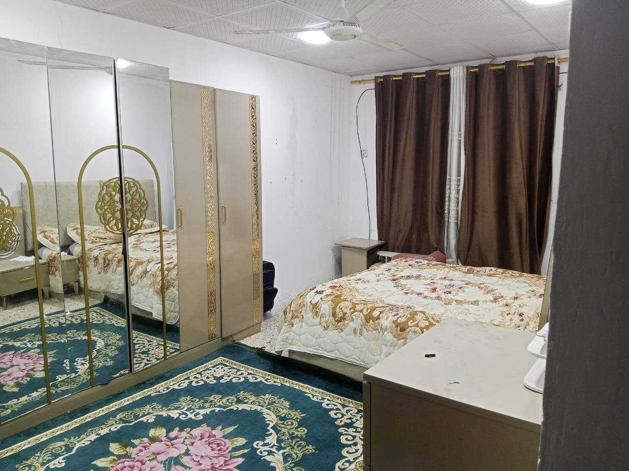 السلام عليكم ✋ بيت للبيع حي اور الثانيه2️⃣
المساحه 100 متر 
يتكون من طابقين الطابق الأول 1️⃣ 
يحتوي على غرفة ضيوف 🙋 
 وصاله ومطبخ 🧑‍🍳 وغرفة نوم ومجموعة صحيات 🚻
يحتوي الطابق الثاني 2️⃣ 
على ثلاث غرف نوم وصاله 
ومجموعة صحيات 🚻 
عندك عقار🛖 للبيع ماعليك فقط مراسلتنا✉️
على صفحه✋او على اتصل على وتساب 📜
*********** وتساب ♥️  https://chat.whatsapp.com/LQRKo8Jir4V5tmty31u8yW?s=cl&p=a&ilr=1
