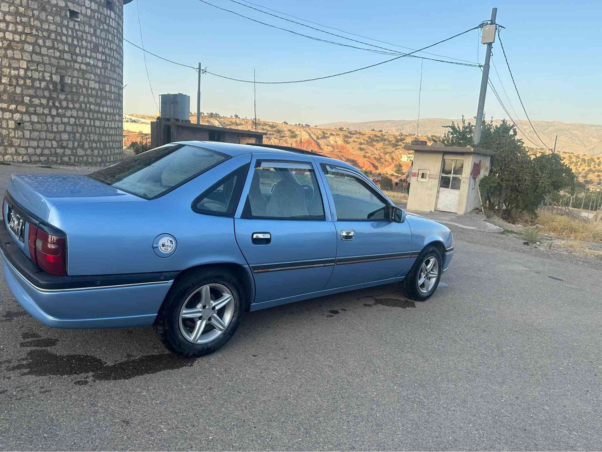 فيكترا 1993سه ياره كي زور باكو بي مه سرفه يه ك ديناره مه سره في نيه مه كينه 20 جام كاره باي سيلايت كيرو مه كينه به شه رت بي لي دران مه كينه كه م سه رف هه يه سه نه ويه ئه ولايات به شه رت 23وه ره قه و مه عا مه لا*********** أربيل, العراق
