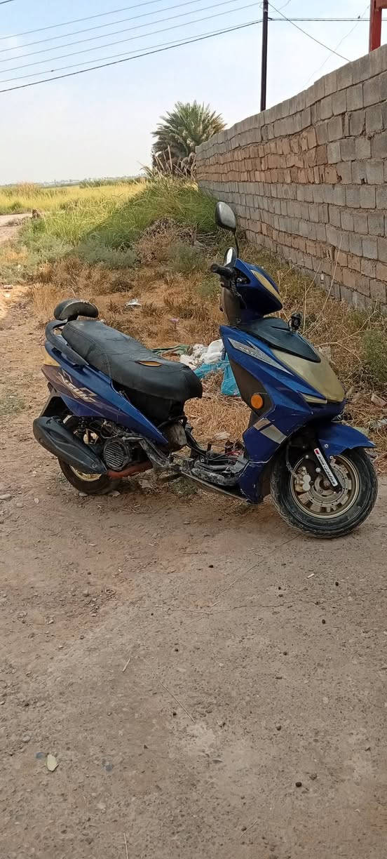 سلام عليكم سكنس موديل 23 يرادلهة كفرات شغاله نكرة سلف سعر250 وبيهة مجال قليل.. ***********
