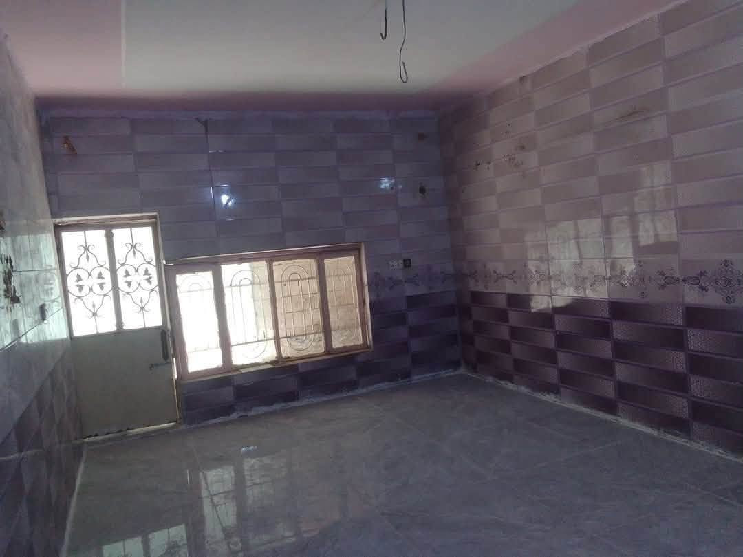 🏡 للبيع بيت طابقين 🏡
📐 المساحة: 130 م²
✨ البيت مرتب ومناسب للعائلة، ويحتوي على:

🔹 3 غرف نوم
🔹 هول مفتوح
🔹 صالة
🔹 حمام داخلي
🔹 حمام خارجي
🔹 طابقين

📍 للجادين فقط، وأي استفسار أو تفاصيل أكثر الاتصال على الرقم:
📞 ***********

💰 سعر البيع يُذكر عند الاتصال
