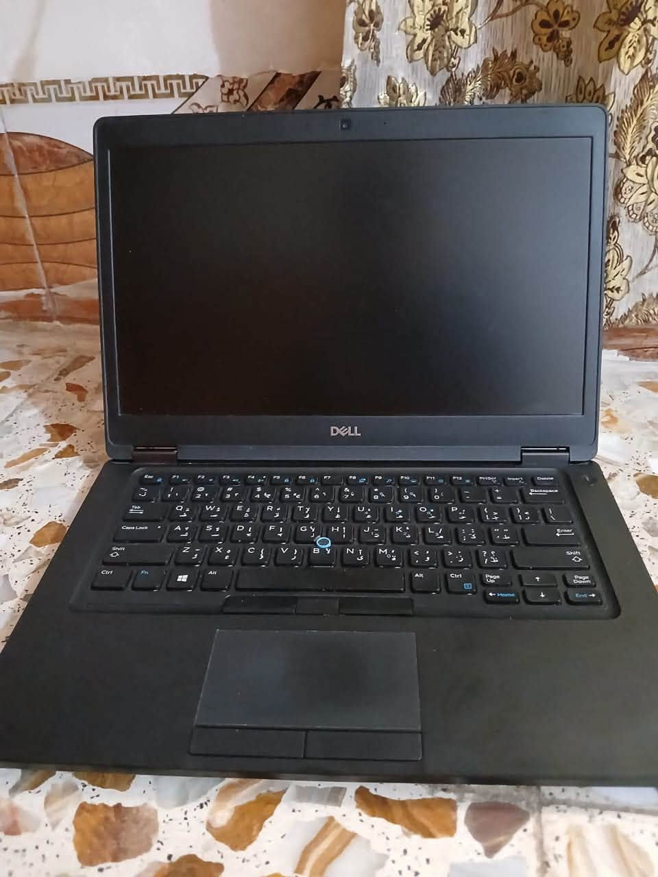 السلام عليكم 
لابتوب Dell جيل العاشر للبيع

معالج: Ryzen 5 pro 2500 يعادل intl core i5 10310 
رام: 8 DDR
هارد: 250  SSD m.2
كرت شاشة الداخلي: مدمج يفتح 8GB
كرت شاشة خارجي: 1GB AMD Radeon vega 8 Graphics
دقة الشاشه: FHD (1920*1080)
حجم الشاشة: 14 انج
تشغل يوتيوب  وسينمانه 4K

الابتوب موجه للالعاب والبرامج الهندسية يشغل الوتكاد والفوتوشوب وباقي لبرامج الهندسيه بسلاسه تامه
البطاريه ادوم 4 ساعات انطيك ضمان 3 ساعات

يحتوي على منافذ متعدده 
منفذ يوسبي عدد 4
منفذ لان
منفذ اج دي 
منفذين شحن

الابتوب مستخدم شي بسيط
الملحقات: الشاحنه الاصليه مالته

السعر: 200 الف وبي مجال 
التواصل خاص او على رقم الهاتف اتصال او واتساب 
***********
