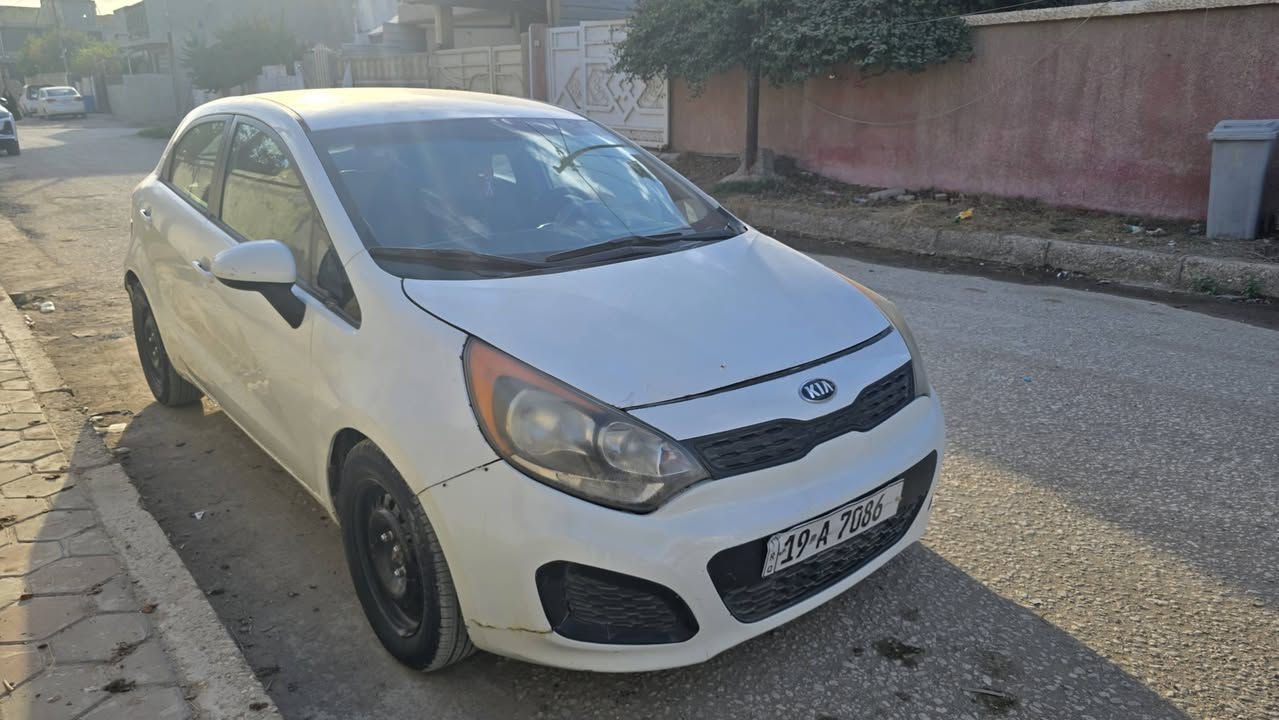 كيه ريو
موديل 2015
محرك 1600 
*ماشيه ١٣١ الف 
وارد امريكي 
حادثها دعاميات ثنين وخشم بنيد
بدون صبغ ( بارد فقط )
وبيها كم بارد بسيطات
 حساس خلفي 
مانع انزلاق
نظام اقتصاد ايكو
تحكمات استيرن
السياره خير من الله 
سعرها ٧٨ وبيها مجال بسيط
العنوان / بابل/ الحله📍"
هاتف : ***********
