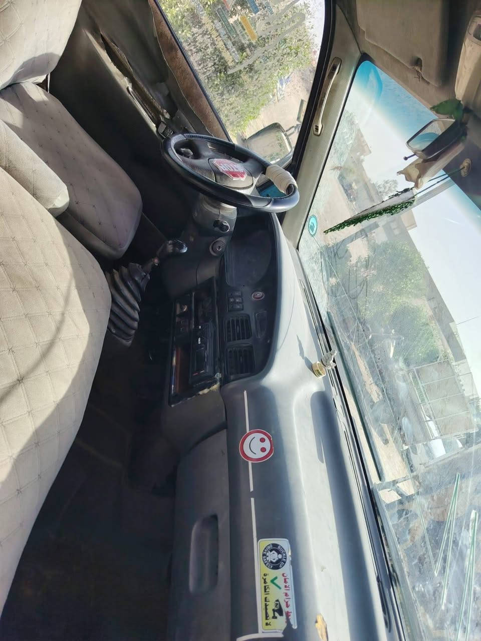 وفاه السلام عليكم بريجو للبيع موديل 97 رقم نكليزي سنويه لل 30 مصفره ما مطلوبه حره خط وبحث نجف  مكان السياره جفل ***********.  50 وبيها مجال
