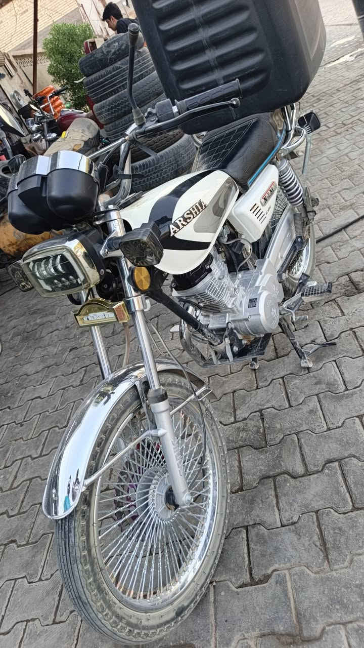 للبيع مستعجل المكان نجف حي الانصار
مديل ٢٠٢٥ ماناقصه برغي 
السعر (٩٥٠ ) وبيه مجال ***********

