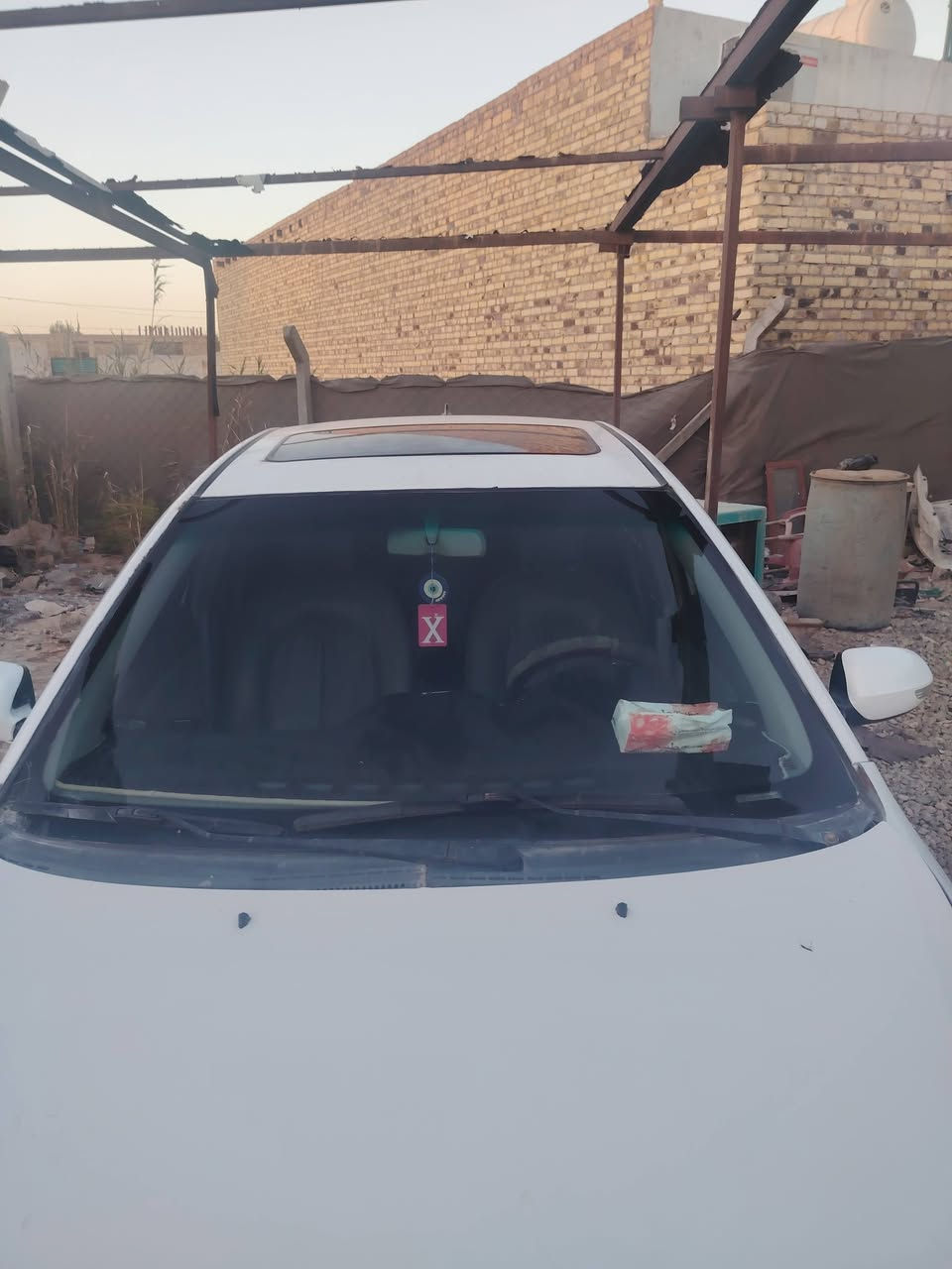 السلام عليكم بيوايدي مديل٢٠١٣ سياره بيهه صبغات موضحه بالفيديو كلهه محرك كير تخم تاير كهربائيات شغال السنويه نافذه ب24 مصفره غرامات السياره بسمي تحويل مباشر السعر 32 قفل غير متواجد عالفيس للتواصل *********** مكان السياره ديوانيه الحمزه الشرقي

