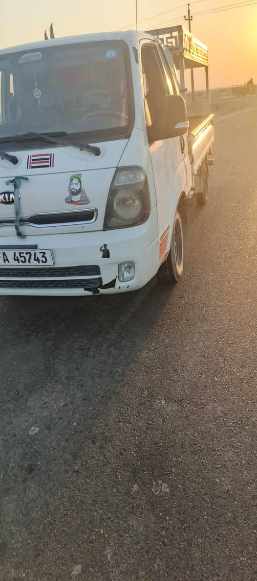 سلام عليكم من رخصت مدير الكروب  سيارة للبيع كيه حمل بومه  218كفاله  عامه مكينه و كير وكسن و شواصي مكفولات سعر  117بيهه مجال  ***********
