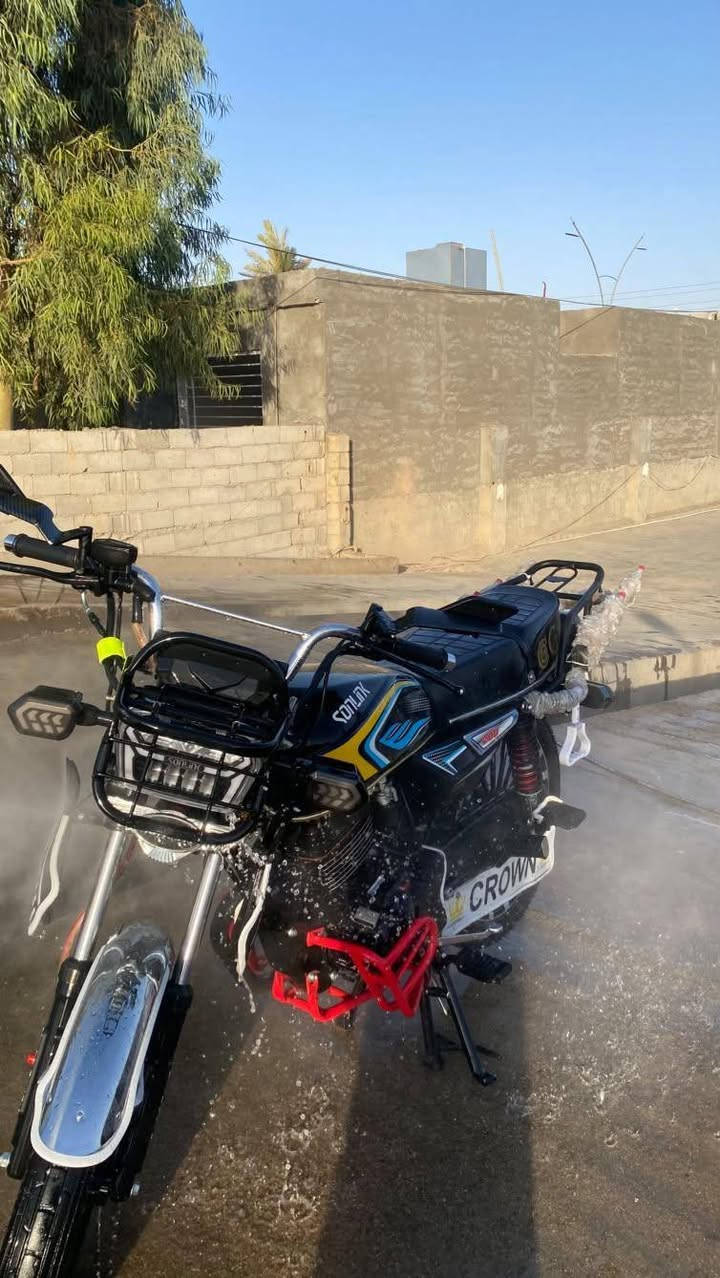 زنجيل • ٢٠٢٥ • ٢٠٠