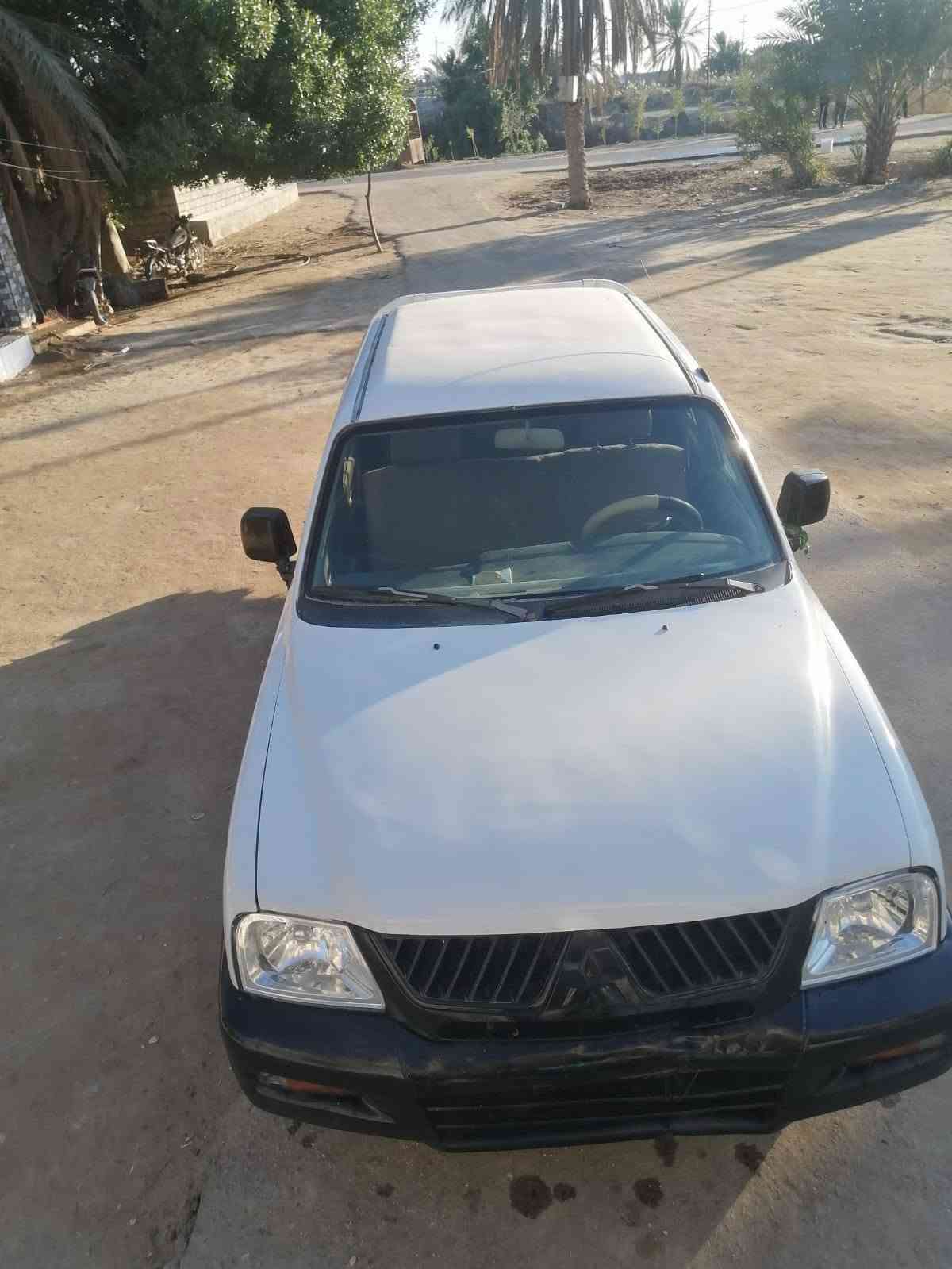سياره مستبوشي موديل 2004سياره اوتماتيك مكينه ونجي خير من الله سياره حلوه سياره شغاله رايدهه 40ورقه مكان السياره ناصريه سوق الشيوخ 
رقم الهاتف ***********
