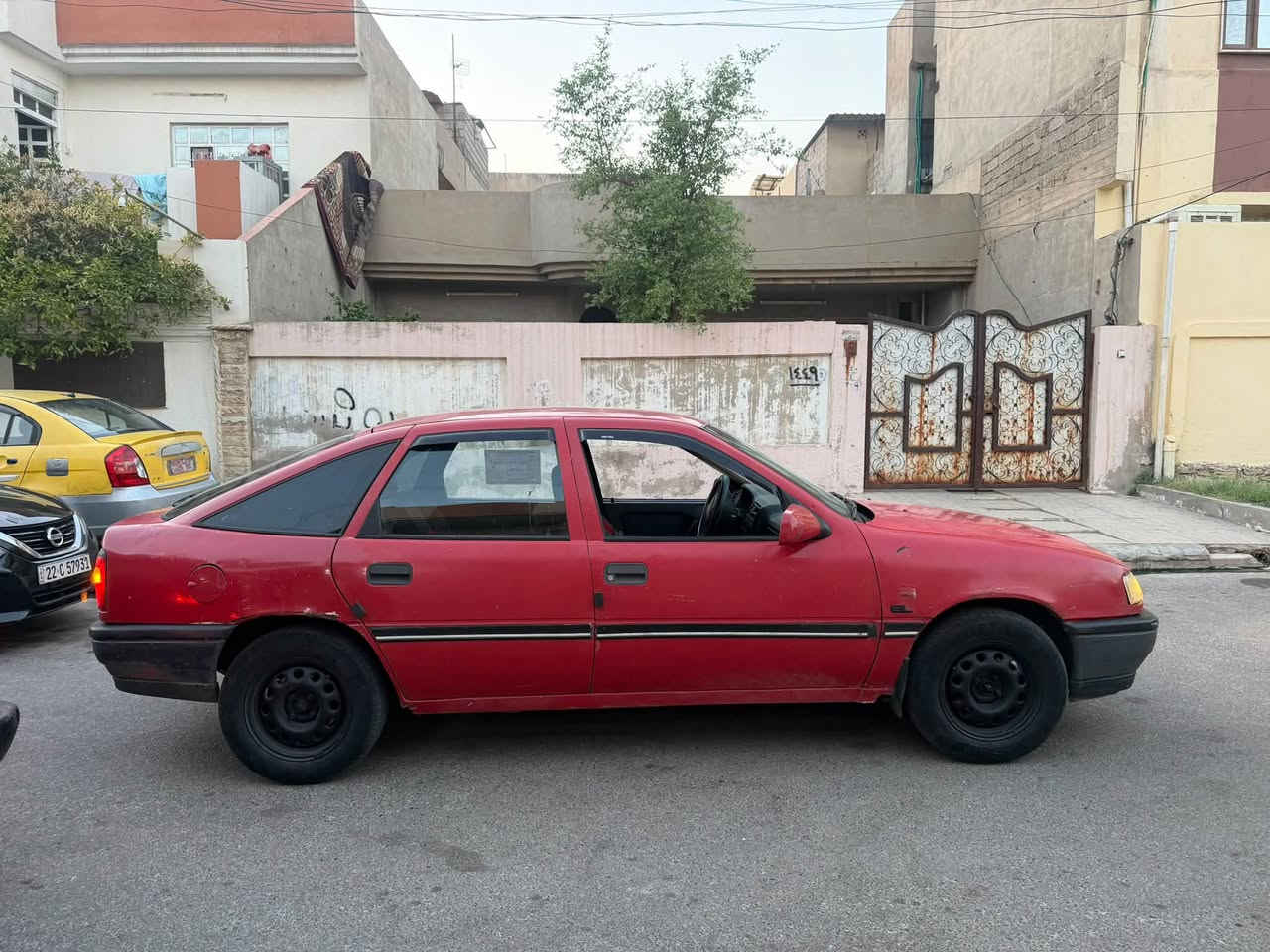 ‏فكترا حجم 16 موديل 1991 محرك والكيرر نظيف  كهربائيات كلها شغالة طخم تاير طخم امامي طخم خلفي جديد صبغ عام وبيها مكانات معجون السعر 27 وبيها مجال للستفسار ⬇️
***********📞
***********📞
