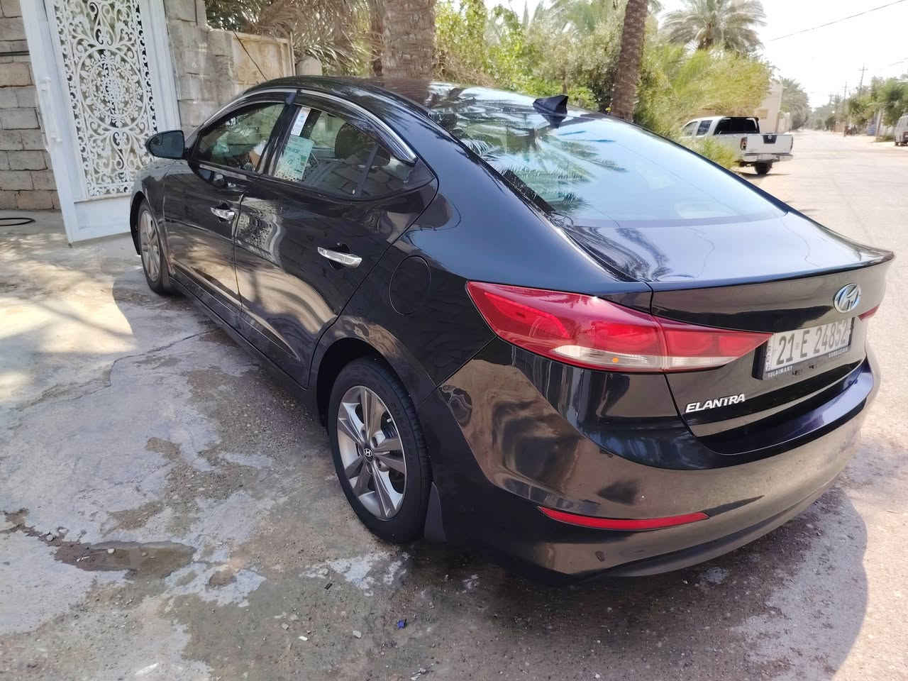 السلام عليكم الانترا ٢٠١٧ وارد امريكي ضرر جاملغ امامي صبغ فقط بدون داخل بدون ارباك السياره صافيه لاشخط ولا بارد جاهزه ع الاخير ربع متصرف عليها  رقم سلمانيه سنويه لل ٢٩  شرط التحويل سعرها ١٠٨ وبيها مجال بسيط 
*********** مكان السياره ديالى الخالص
