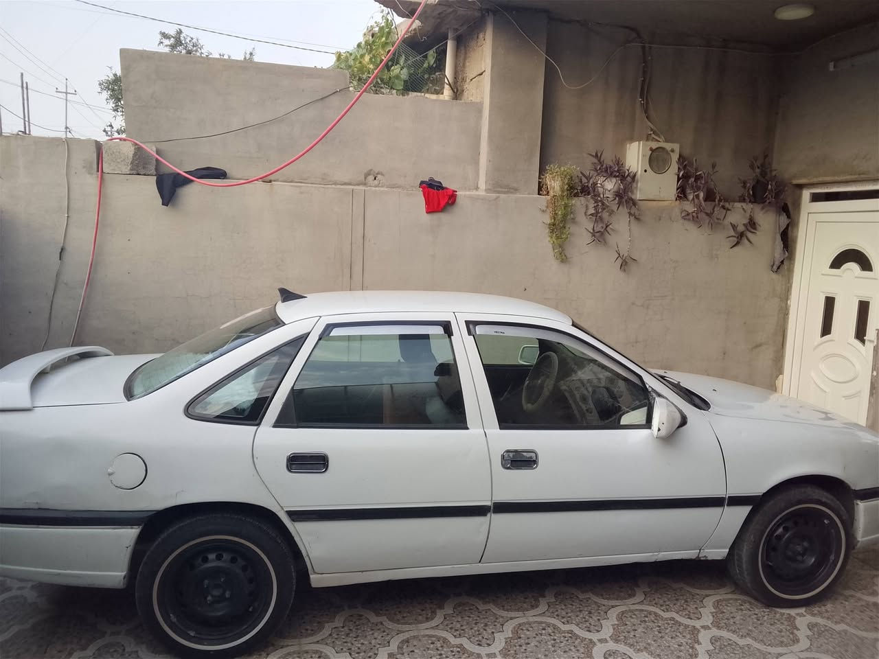 للبيع أوبل فكترا موديل93 محرك20 سنويه مشروع وطني بطاقة بنزين سياره كله بلاد كير محرك شرط تايرات 4نضيف داخل بلاد كشنات جلد كهربائيات بلاد مكان كركوك سعر 48رقم ***********
