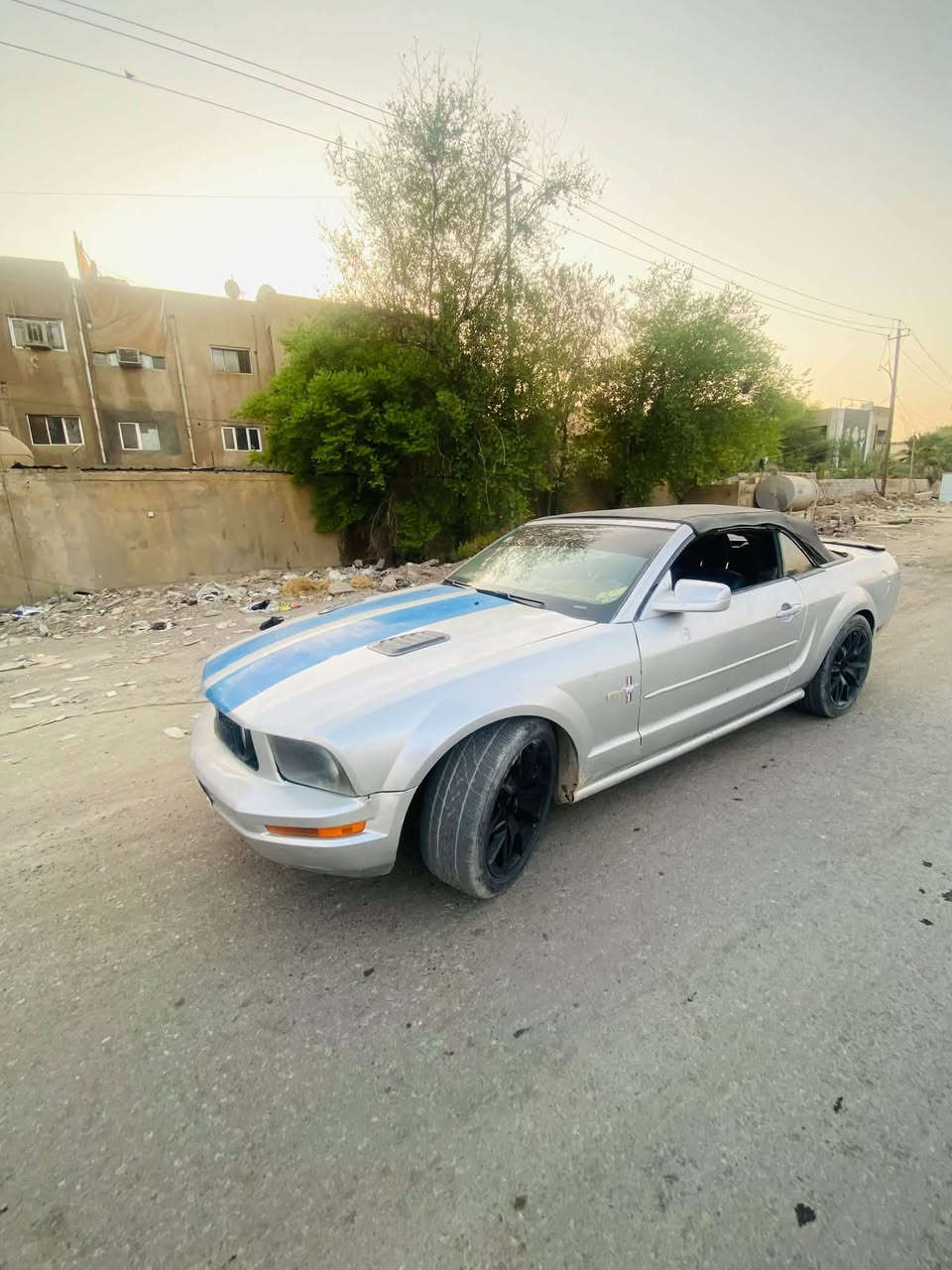 السلام عليكم
شباب موستانك 2007 

السياره كير محرك حلوه 

حداديه نص عمر 

ويل موستانك 

السياره كشف الكشف شغال ومابي شي 

السياره كهربائيات كلها شغاله بس يحتاجلها شويه ترتيبات تطلع تخبل 

السعر 

السياره حلوه كشرتها 

بيها دمام صوت 

بيها شاشه 

كامره 

سنتر لوك شغال 

كلشي شغال 
تبريد شغال 

العنوان بغداد الزعفرانيه 

رقم السياره بغداد وشرط التحويل شباب 

***********
سعر 48 وبيها مجال أو مراوس حسب القناعه
