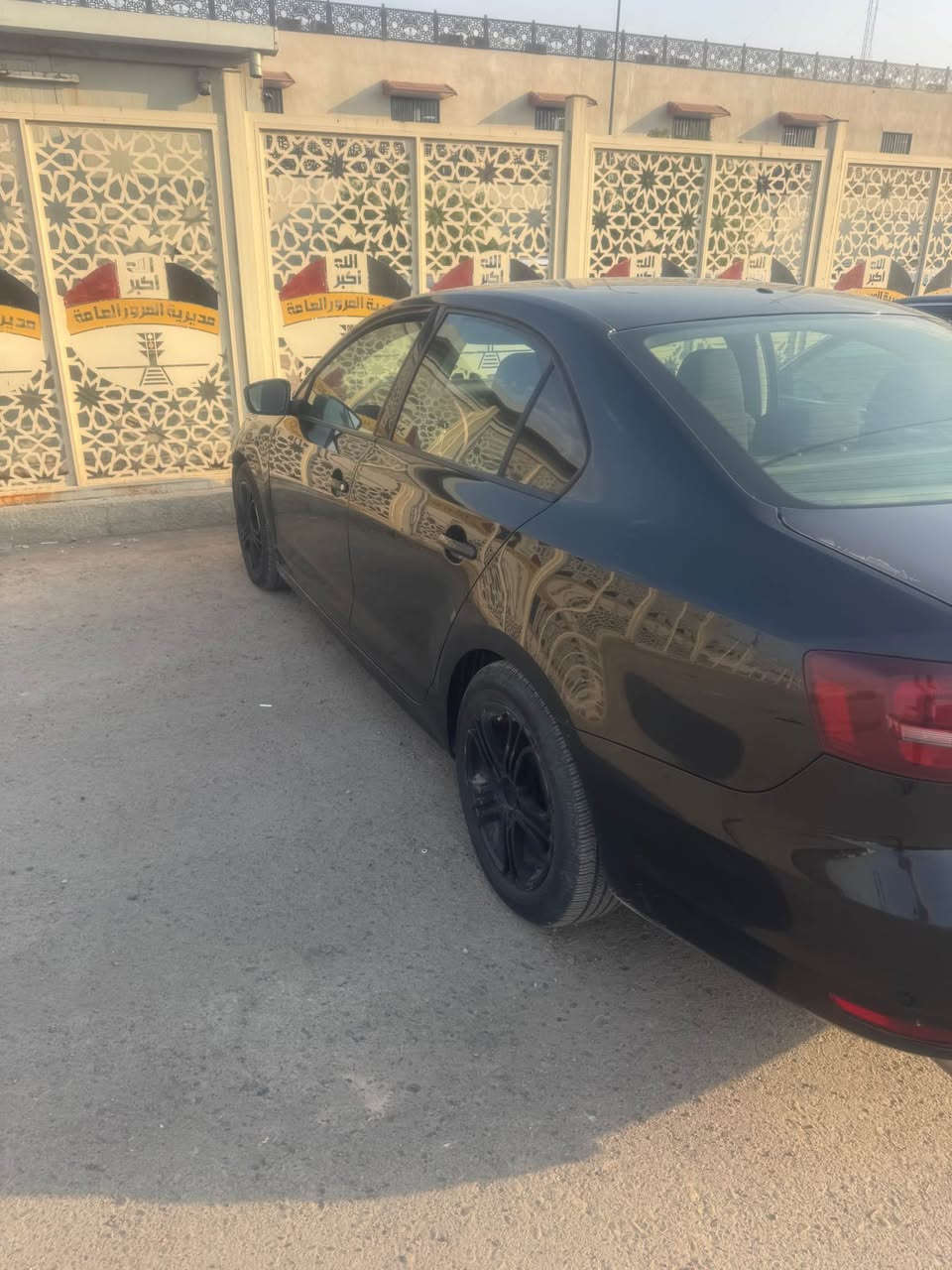 جيتا 2016 اربيل باسمي ماشيه 90 الون اسود موديل 2016 محرك 1400 بيها بنيد مصبوغ وملاحظات بسيطه للاتصال *********** بغداد, العراق
