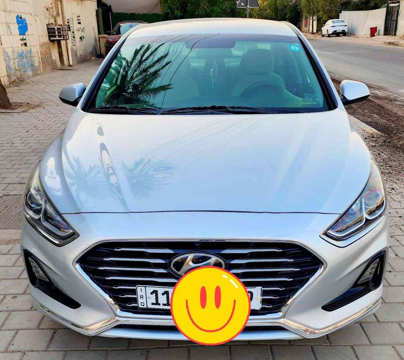 سوناتا 2019 وارد امريكي
رقم بغداد السيارة بأسمي 
بيها ضرر قطعتين صبغ 2400 gdi محرك وكير مكفولات بجم كبس تبريد ثلج سيارة جديده مابيها اي نقص 
مكاني بغداد السعر 127 وبيها مجال 
الرقم ***********
