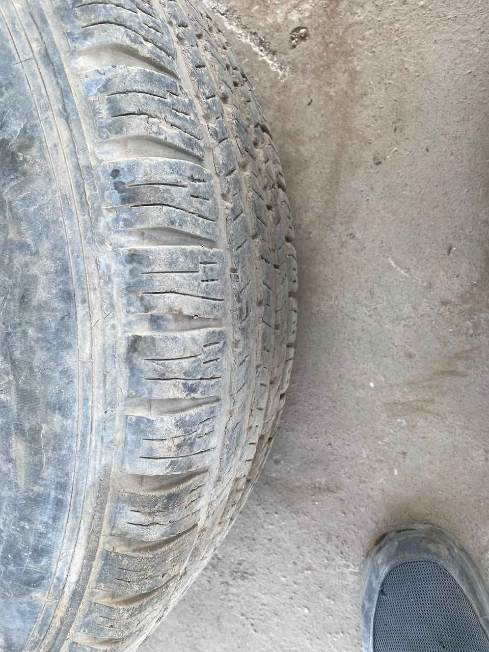 تك • ويل ياباني • تاير صيني