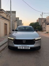 هوندا اكورد للبيع سبورت 2023  بدون صبغ حادث فقط ربع الدعاميه فقط  وبيه...