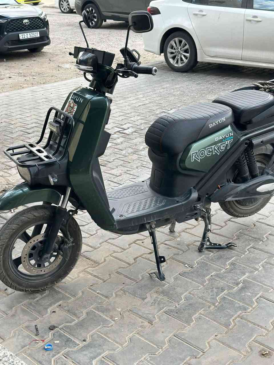 شحن جبلي • بطارية ليثيوم • ٨٠ كيلو
