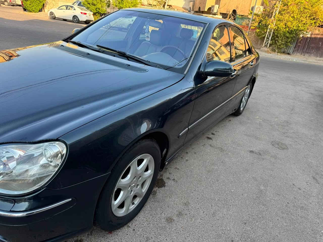 سلام عليكم
مارسدس غواصة 💙(موديل 2001) S350
رقم الأنبار باسمي
سيارة معروفة مواصفاتها
مصبوغة عام السيارة
دبل مو جوبلس
مكان السيارة بغداد
تواصل وتفاصيل اكثر ***********
السعر 110 وبيه مجال

