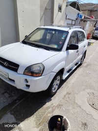 توسان 2009بيع او مراوس فتحه مكينه2000كير محرك حداديه تبريد كله بحاله ج...