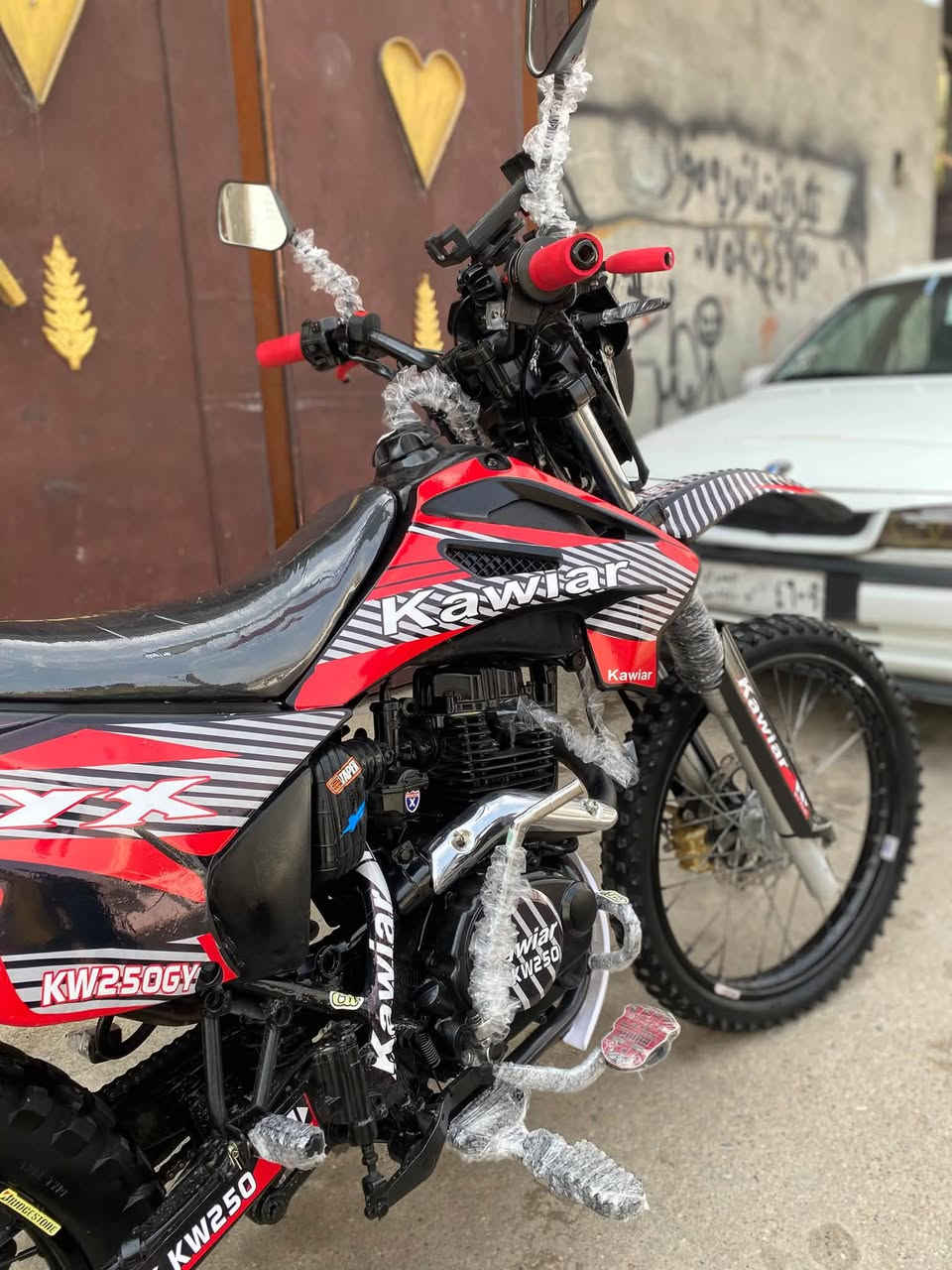 كەویار KW250 • ٢٠٠cc • مودێل ٢٠٢٢