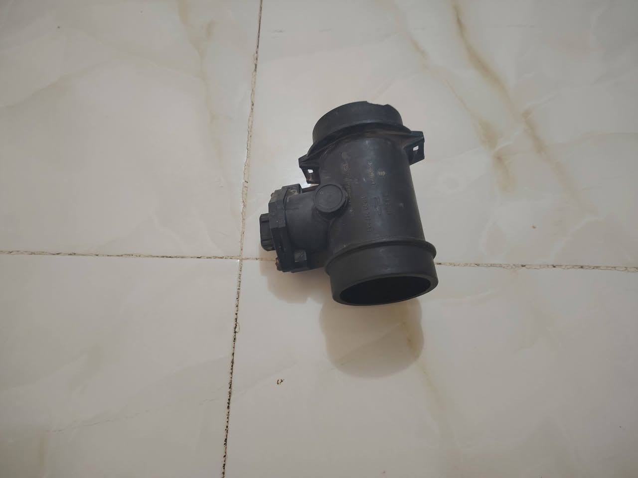 غراض البيع  مجاول تفصيخ كيه سبورتج ٩٤ مسكر شرط الشقل +ضفيره مجول +واير بلك مجول +كلوبات +تاروسه + الستفسار أكثر  الاتصال على الرقم ***********
