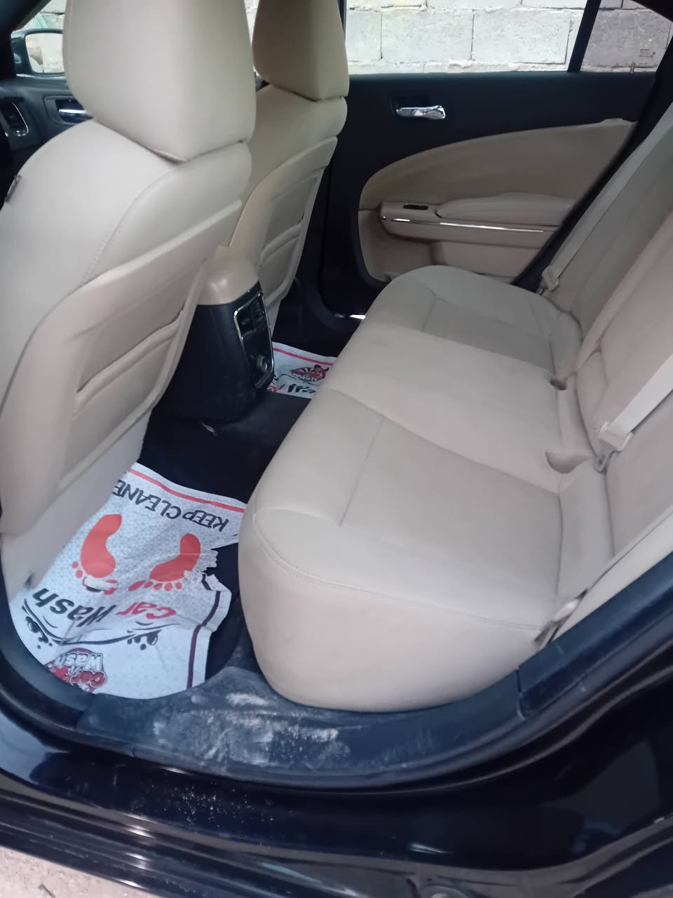 سلام عليكم جارجر مديل 12خليجي
تسجيل جديد قرار 102 خصوصي بسمي  بصره  

محرك 3600 حداديه وره وكدام كله جديد تبريد ثلج 

العنوان البصره المعقل  ***********  ملاحظة  السياره عوزه دعاميات وبوليش
