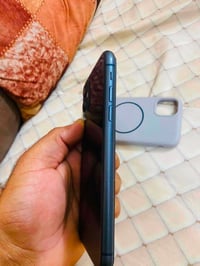 آيفون ١١ • ١٢٨ • بطاريه ٧٣٪