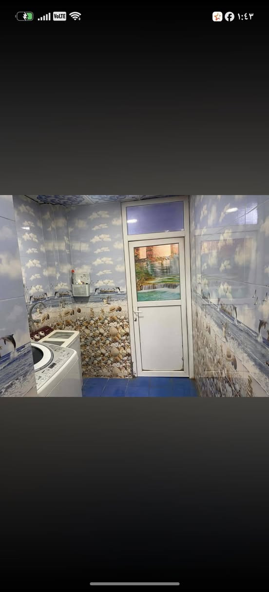 الدار للبيع المساحه ٢٠٠م طابقين ركن طابو صرف حي الطياره ٤ نوم صاله مطبخ كليدور مجمع صحيات كراج حديقه عرض الشارع ١٥م للاستفسار ***********
