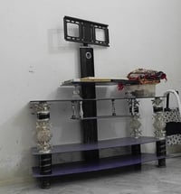 ميز • للبيع